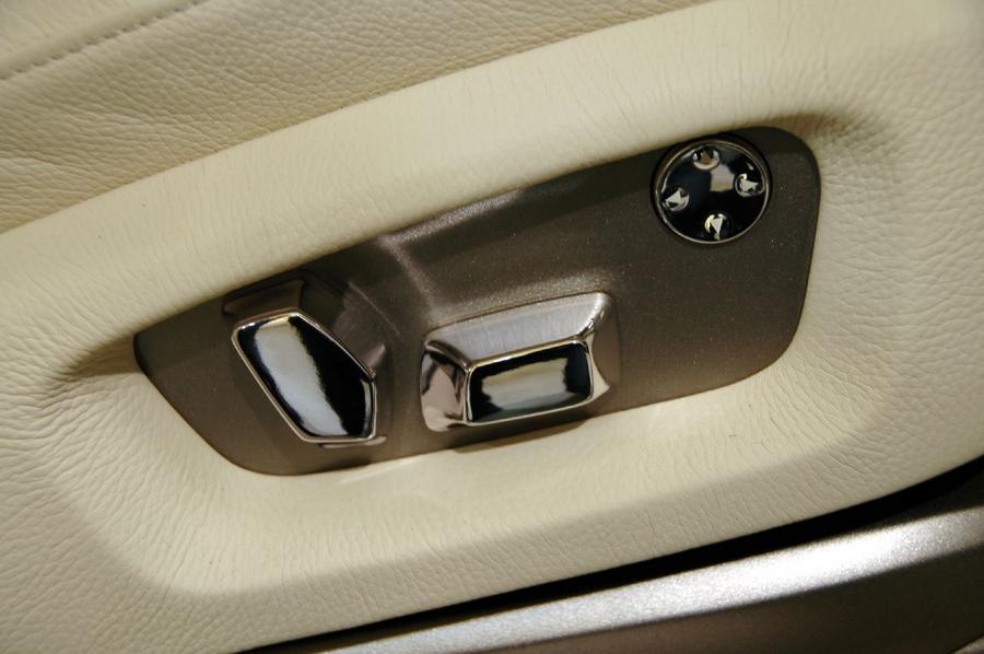  Rolls-Royce Ghost 2009 года  (фото 23 из 106)